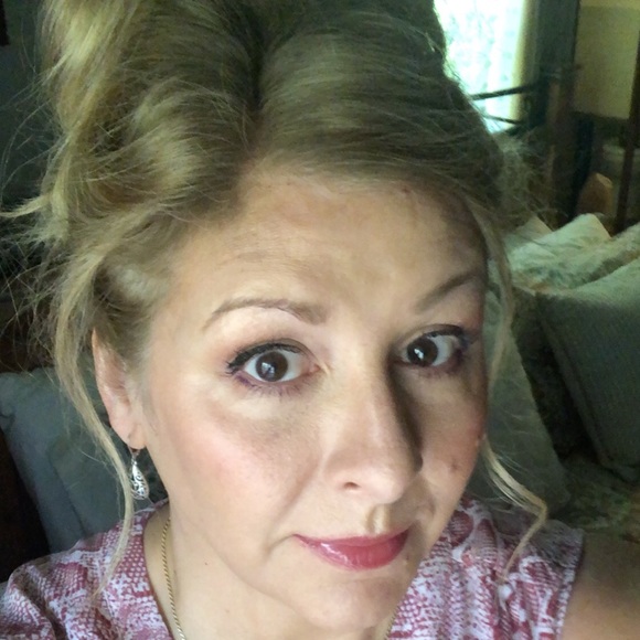 Meet your Posher, Christi - Picture 3 of 4